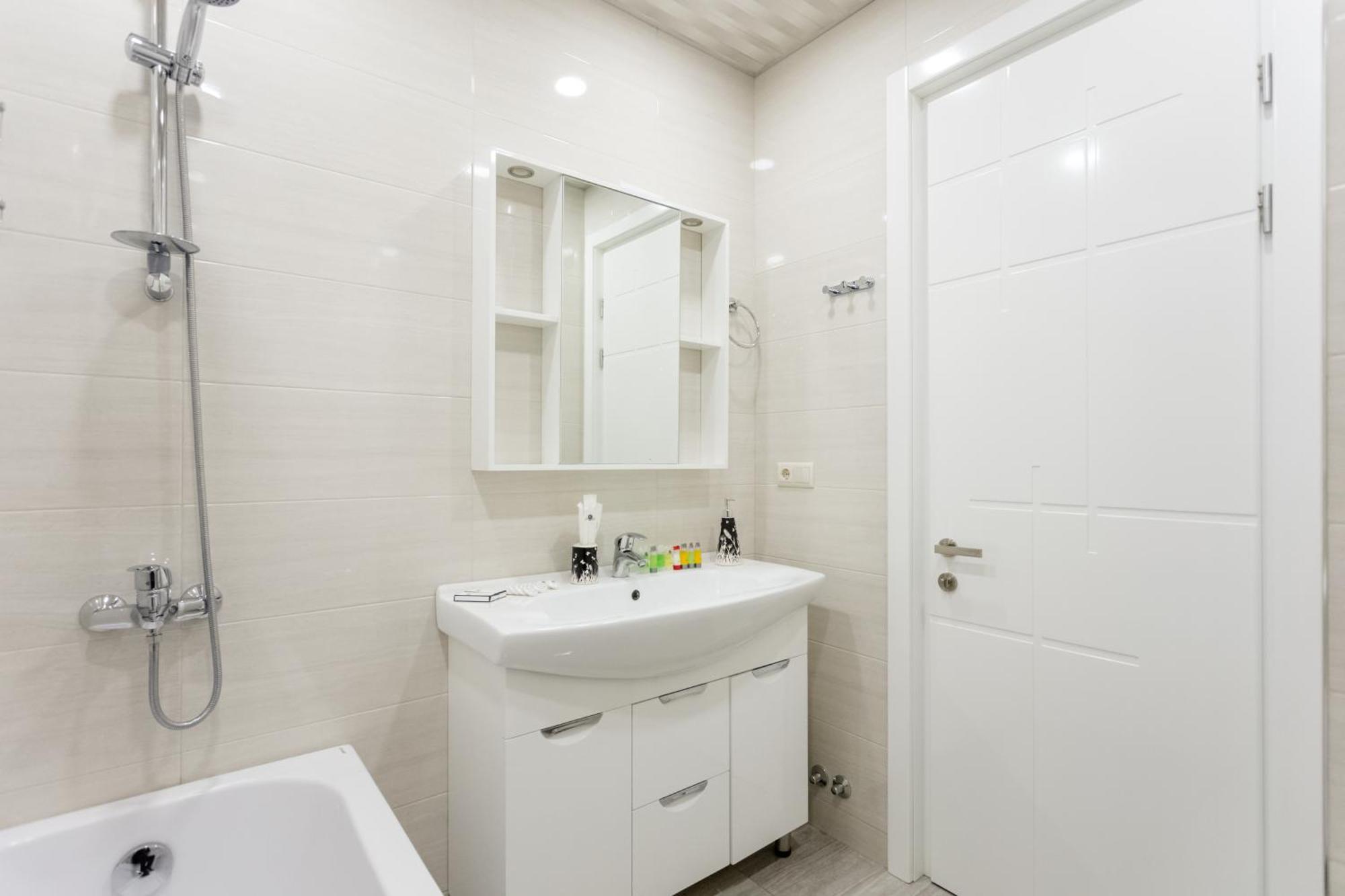 Central Comfort Place Lll Тбилиси Экстерьер фото